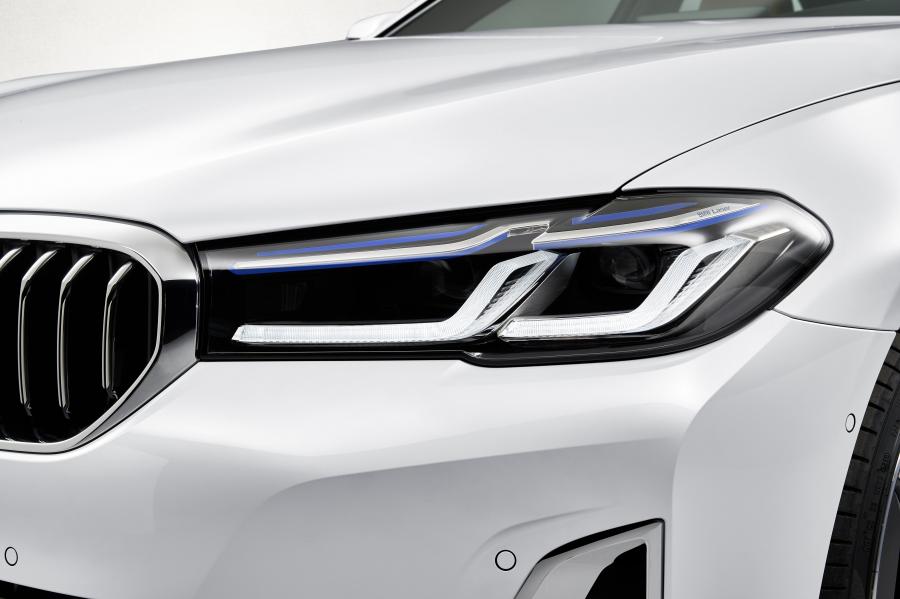Детали экстерьера BMW 540i Luxury Line (G30) 2020 года  (WW) (фото 18 из 29)